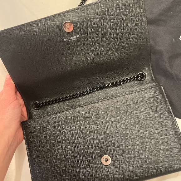 Saint Laurent Kate Medium Chain Bag in Grain De Poudre Embossed Leather - Picture 4 of 4